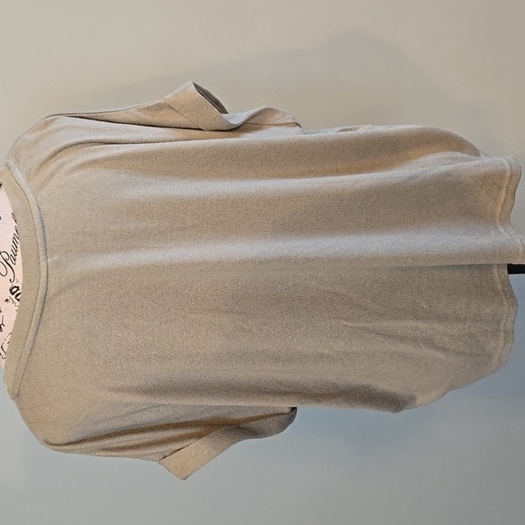 V-neck Tee - Picture 2 of 6